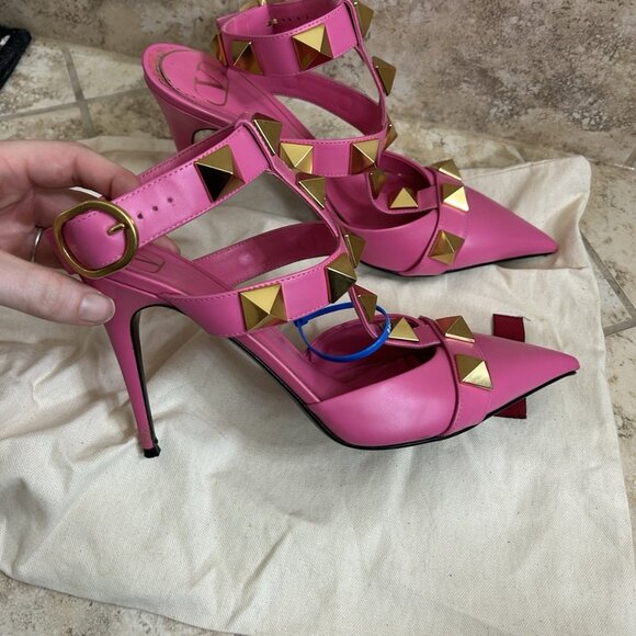 Valentino Pink Roman Stud Pumps Leather - Picture 2 of 16